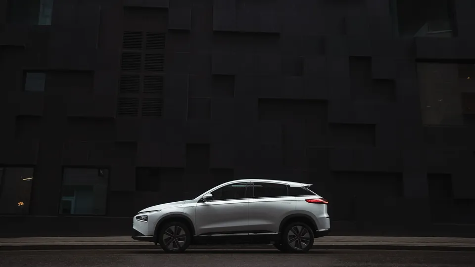 XPENG G3i — Профиль кузова